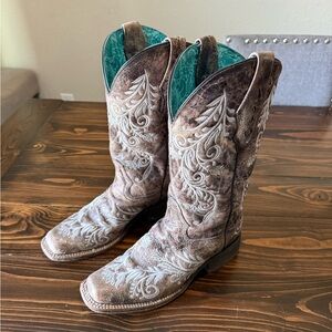 Corral boots